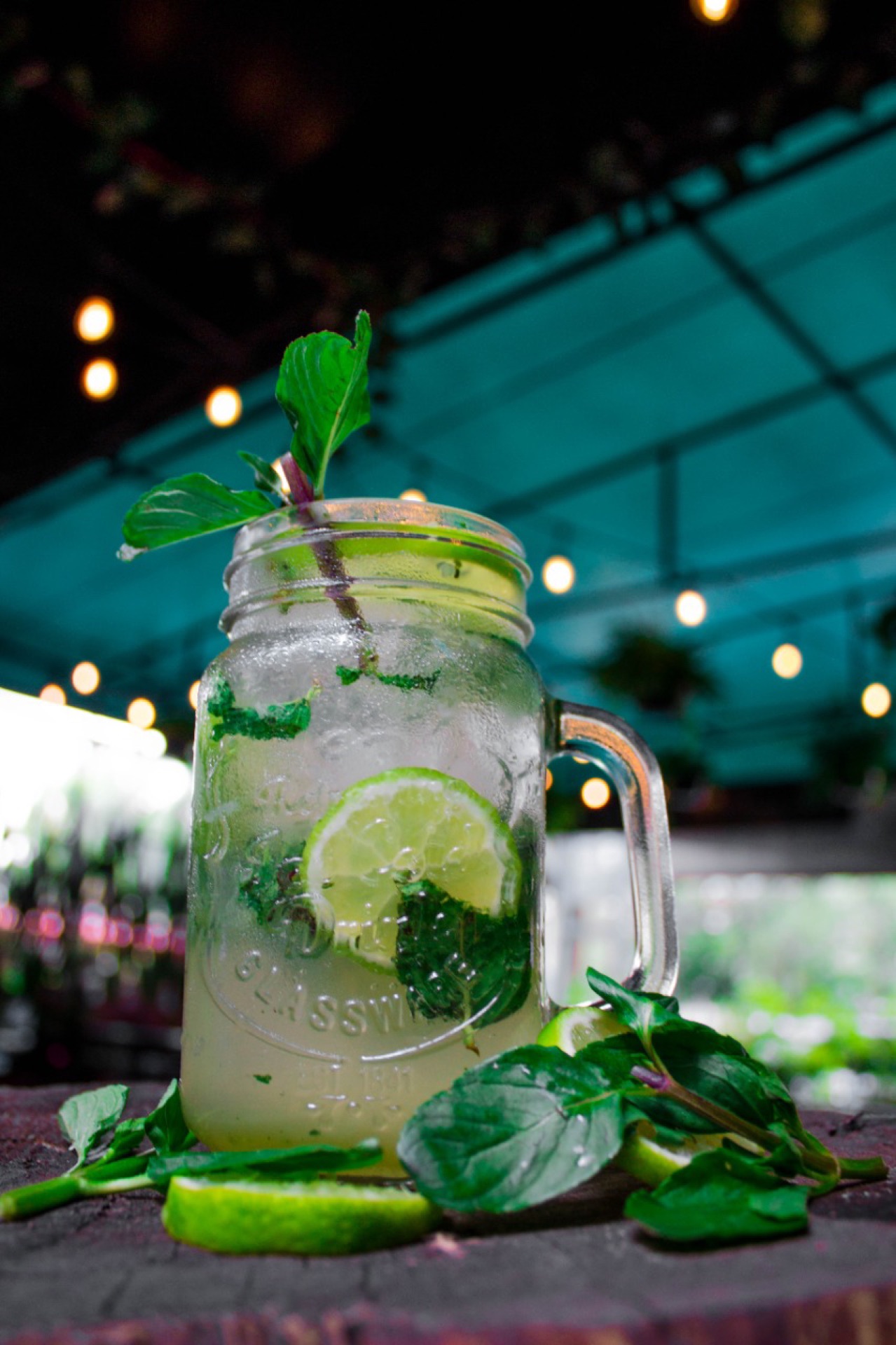 Piña Loca cóctel instagrameable Aloha Bar